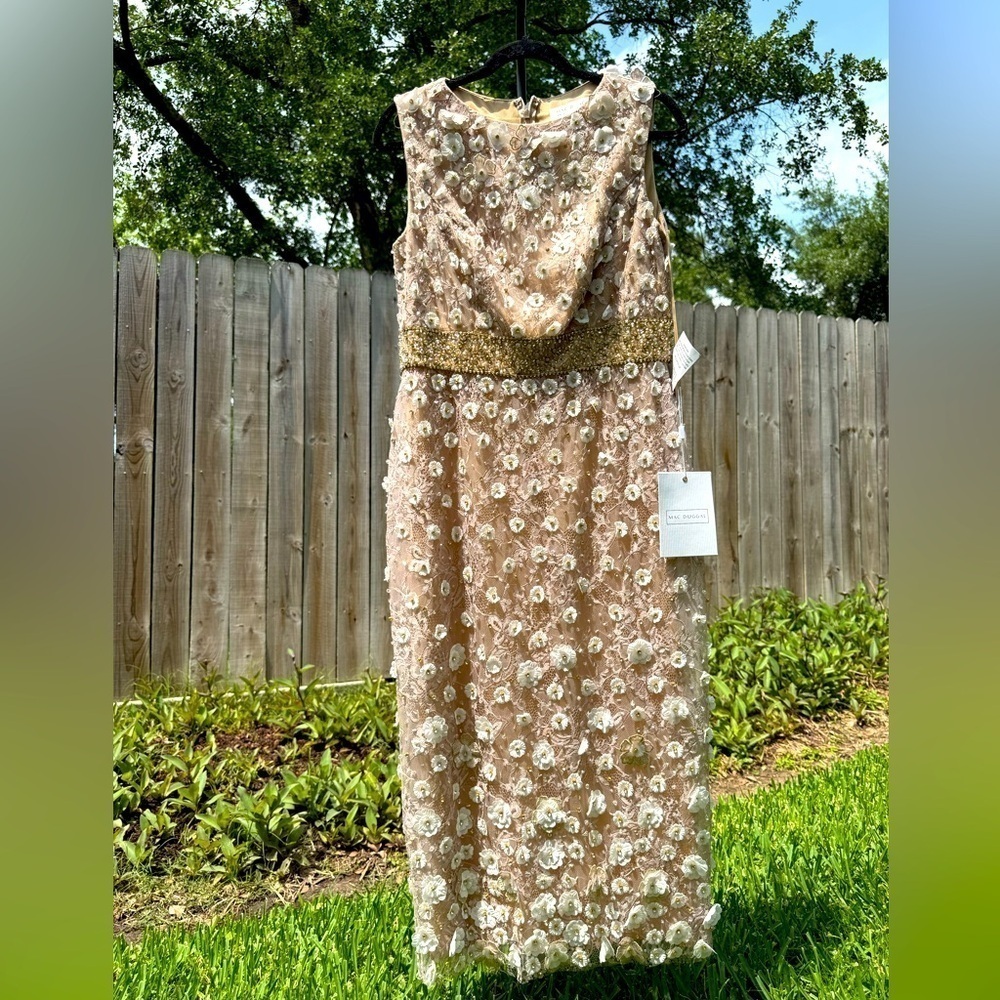 See Clip 😍New ▶️ Mac Duggal ◀️ Floral Applique Sleeveless Midi Dress Ivory Nude - Picture 3 of 15